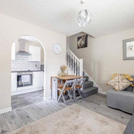 Windsor Burnham Ascot Haven Sleeps 4 Villa Slough Kültér fotó