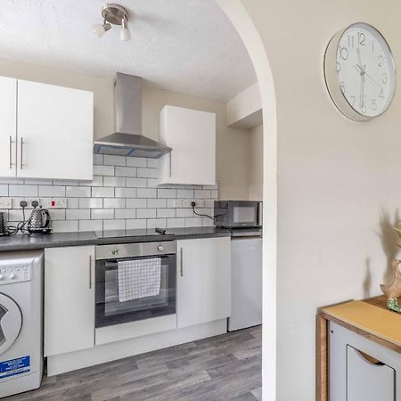 Windsor Burnham Ascot Haven Sleeps 4 Villa Slough Kültér fotó