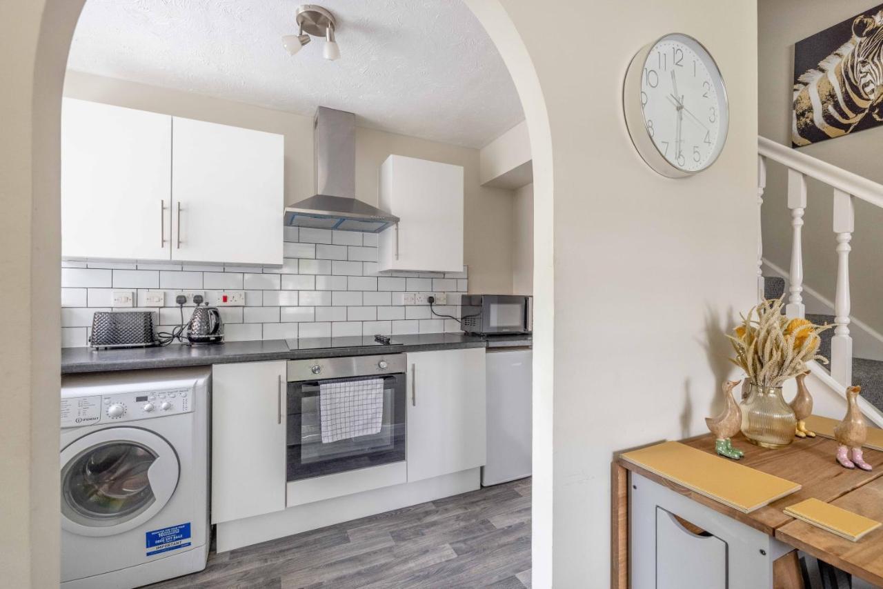 Windsor Burnham Ascot Haven Sleeps 4 Villa Slough Kültér fotó
